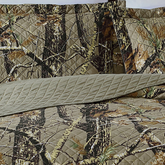 Salem Cabin Lodge Forest Woods Camouflage Quilt Set