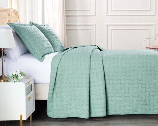 Vert 3-Piece Basketweave Stitch Pre-Washed Cotton Quilt Set