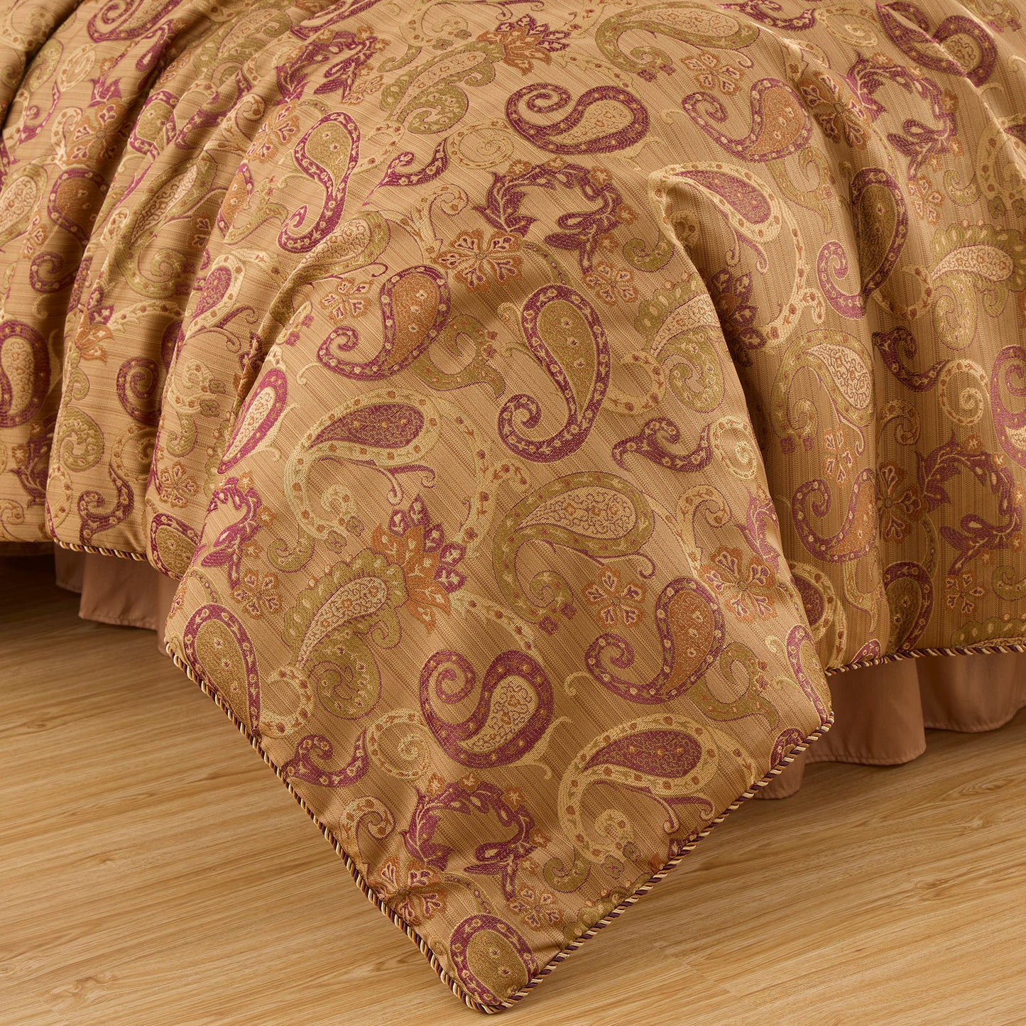 Adelle 7-Piece Paisley Jacquard Embroidered Comforter