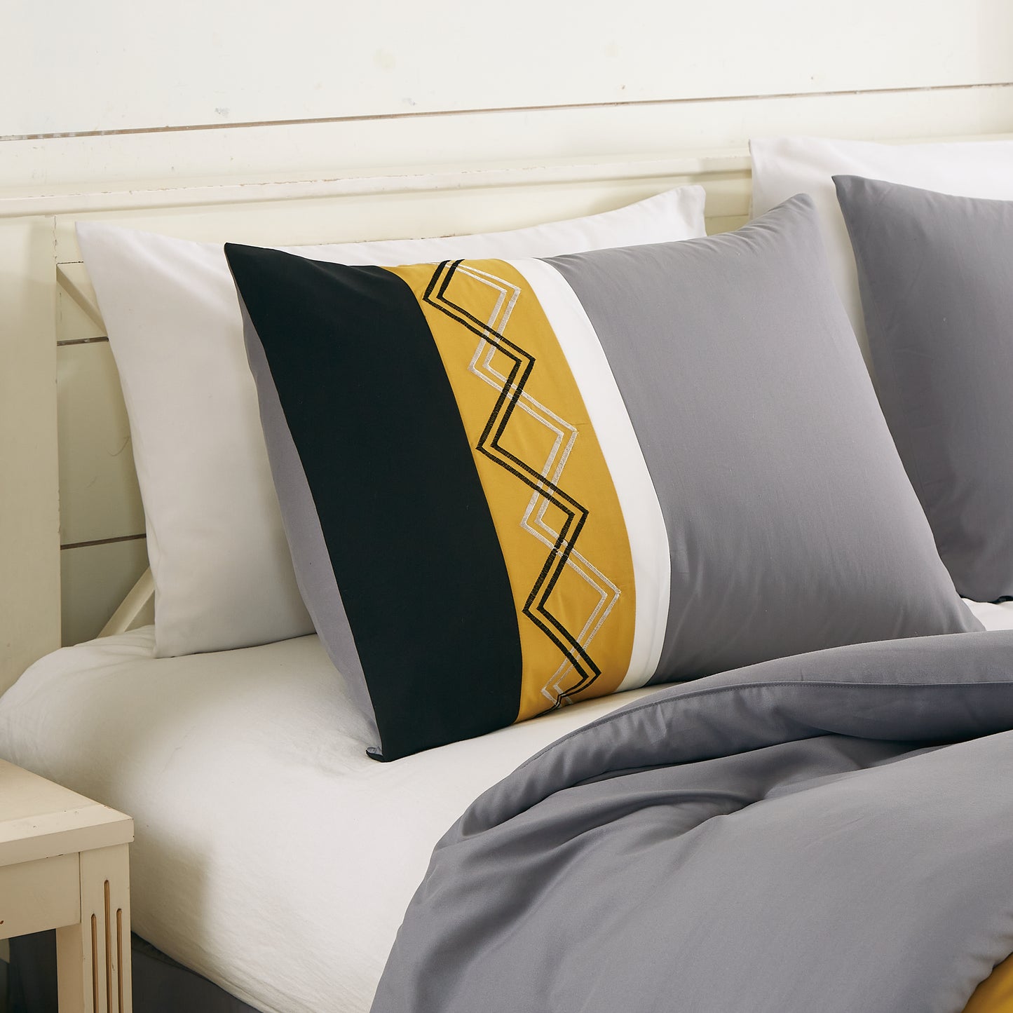 Arden 7-Piece Modern Stripe Embroidery Zigzag Comforter Set