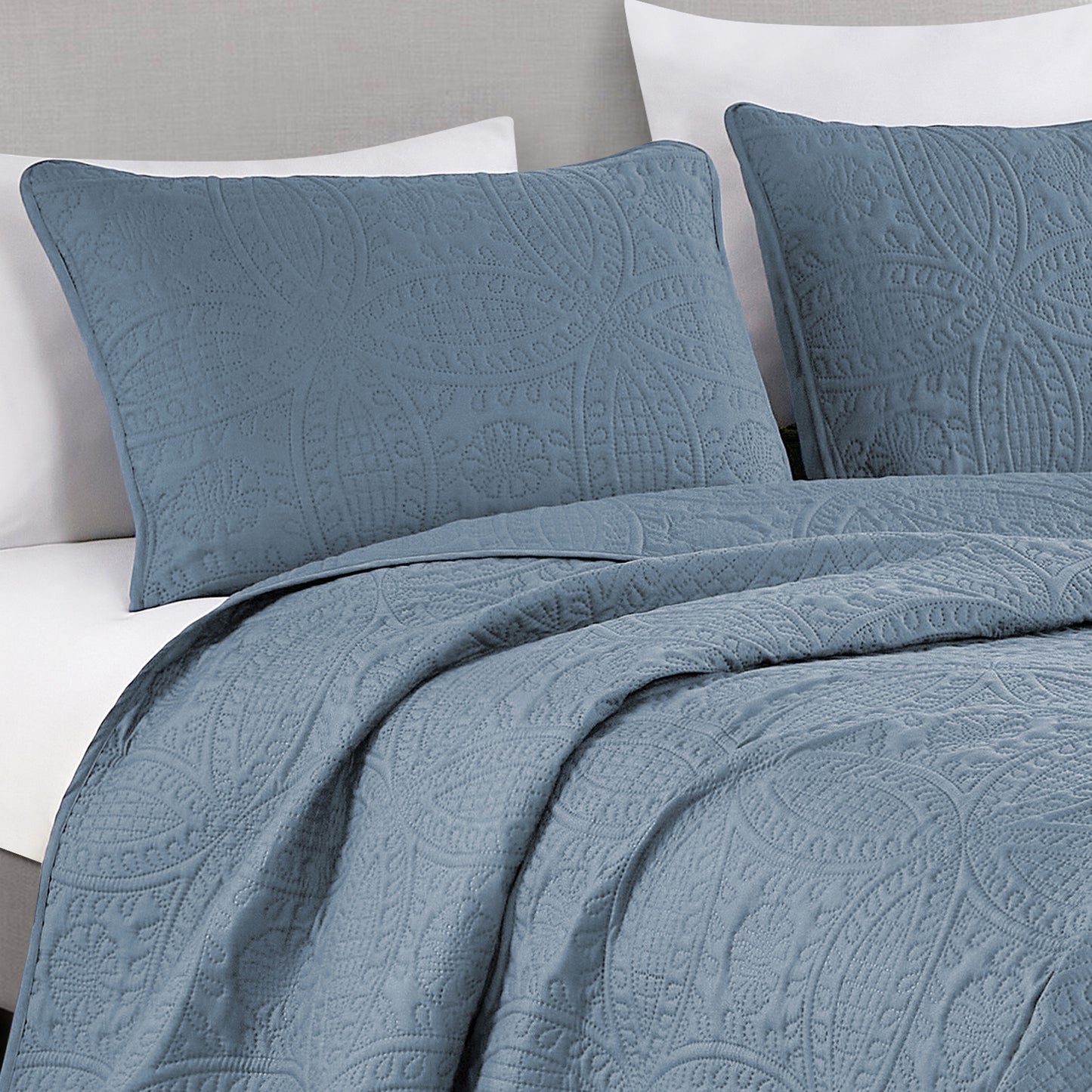 Austin Oversized Microfiber Bedspread Coverlet Set