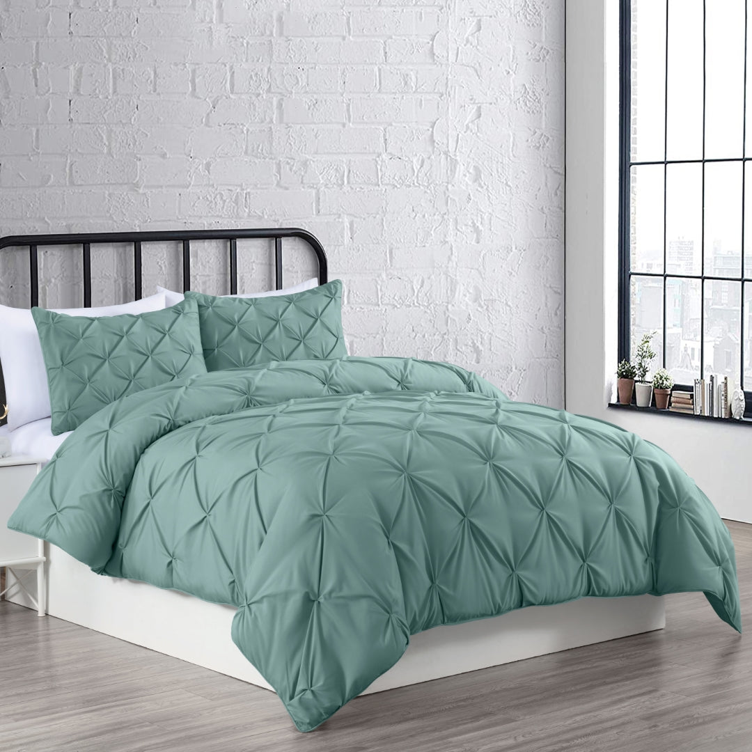 Berlin Pinch Pleat Pintuck Comforter Set