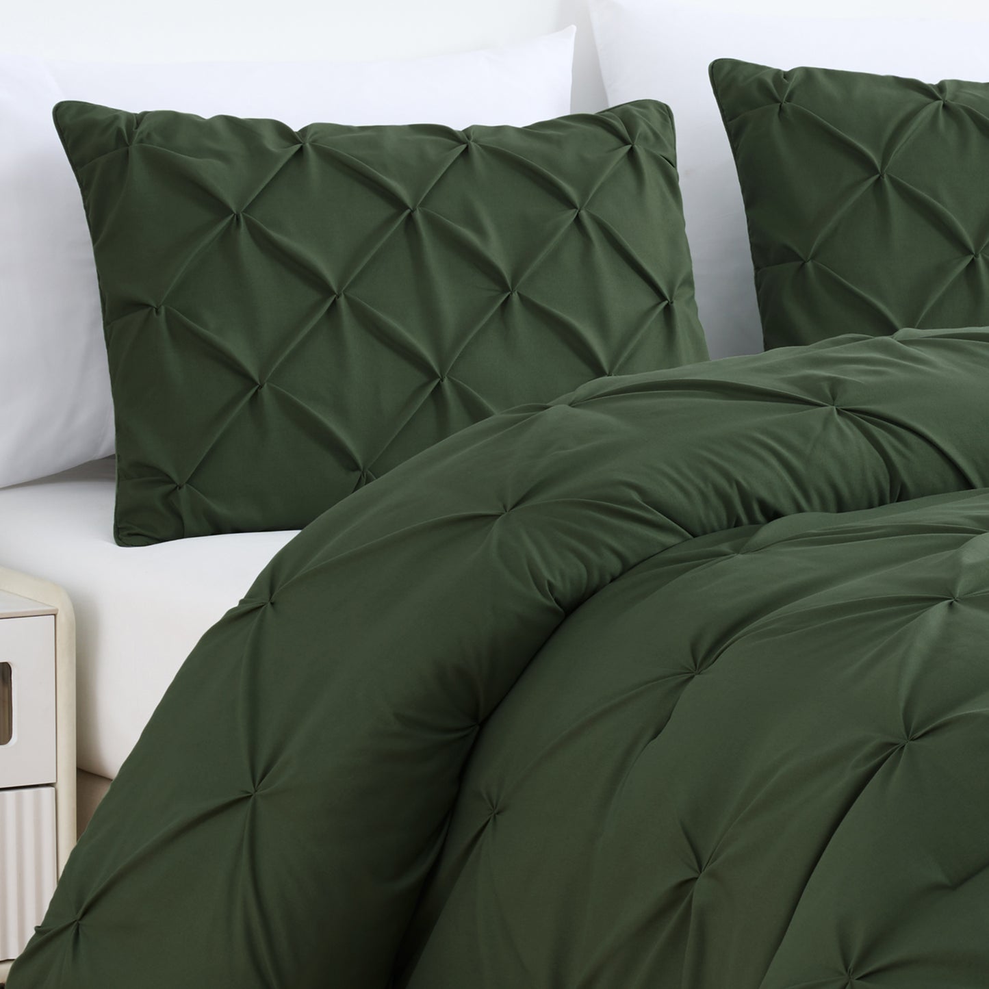 Berlin Pinch Pleat Pintuck Comforter Set