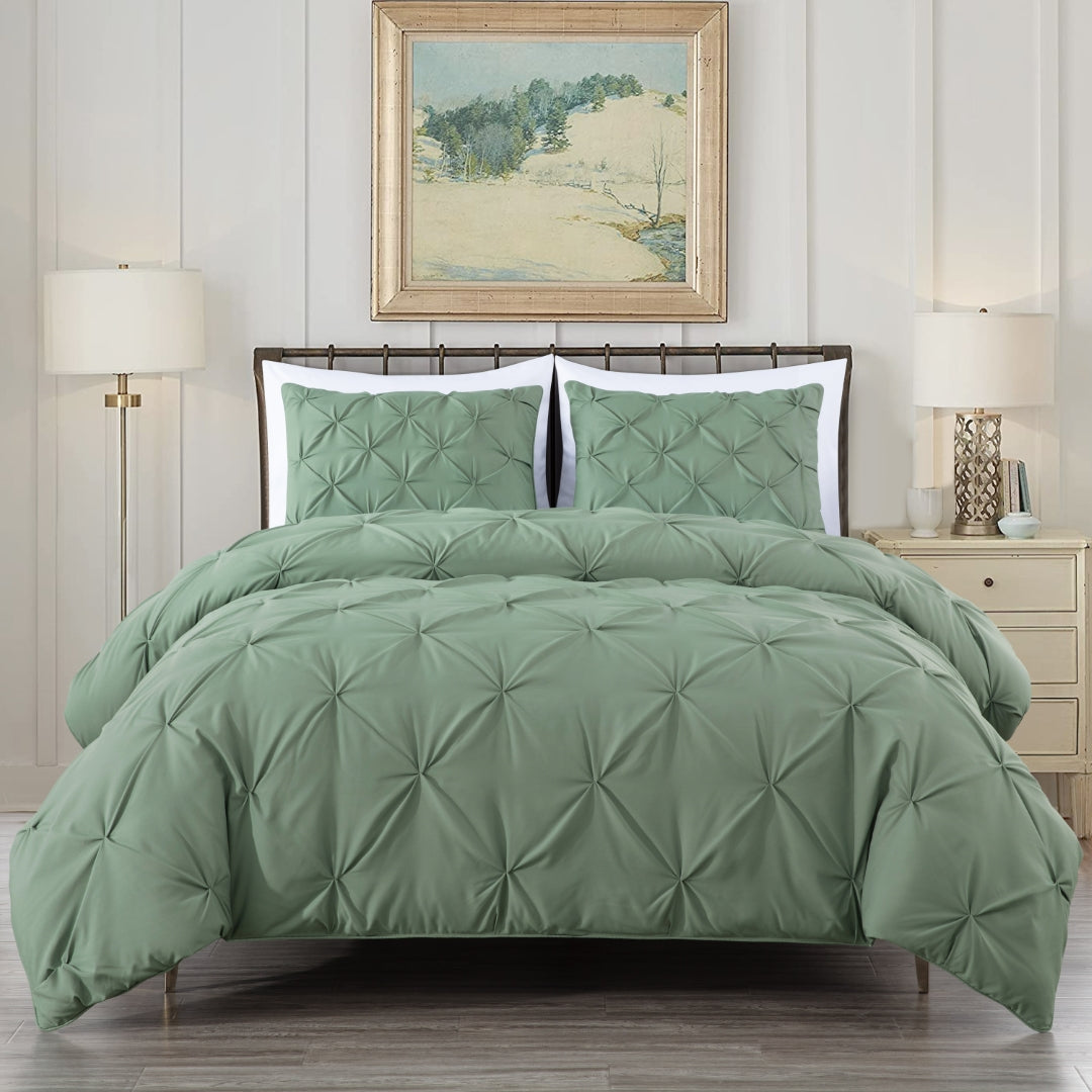 Berlin Pinch Pleat Pintuck Comforter Set