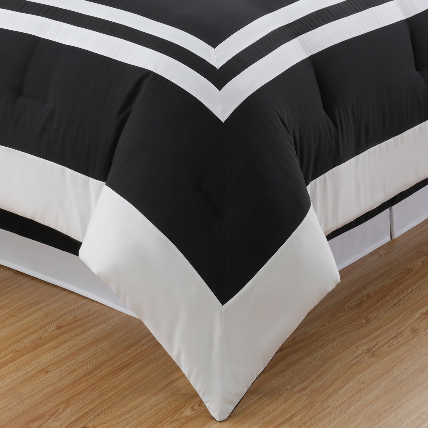 Caprice 7-Piece Hotel style Border Frame Comforter Set