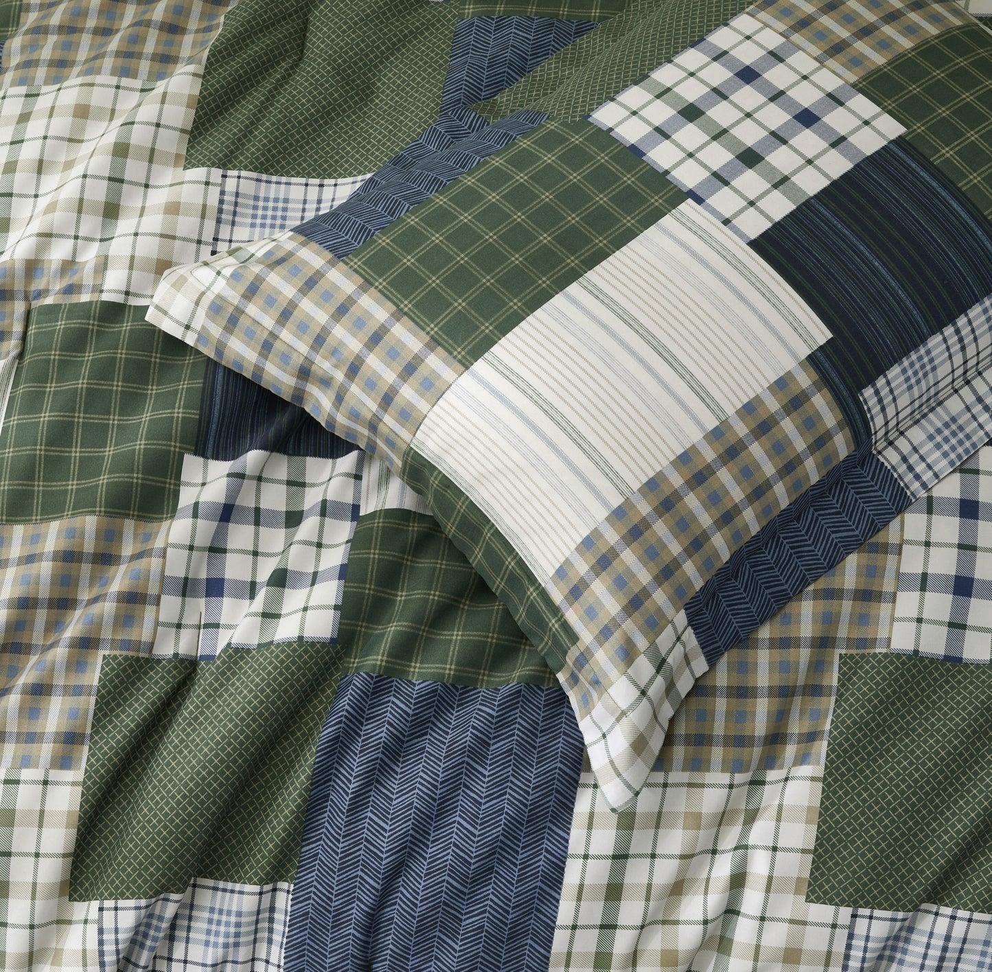 2/3-Piece Printed Pre-Washed Microfiber Lightweight Comforter Set