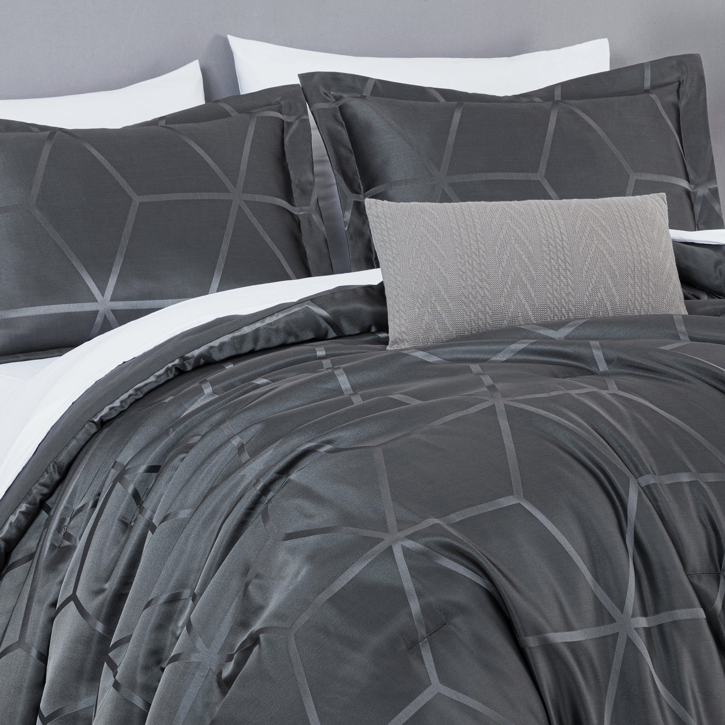 Corvo 4-Piece Modern Luxury Geometric Lattice Jacquard Comforter Set