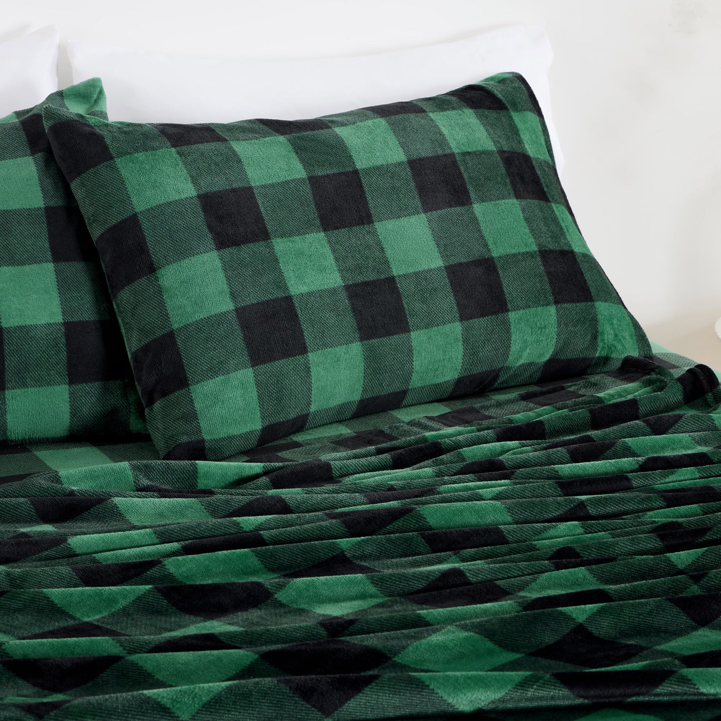 Lavish Extra Soft Microplush Fleece Velvety Bed Sheet Set