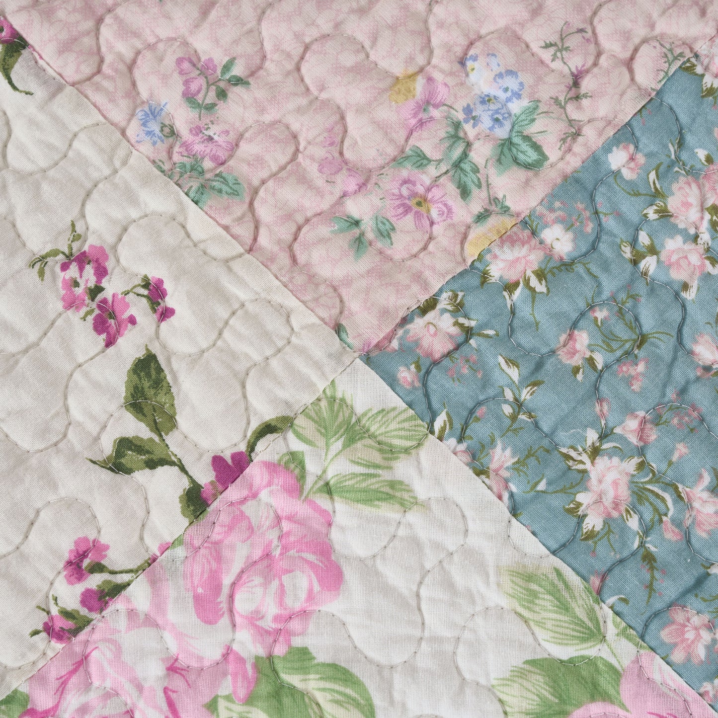 100% Washed Cotton Quilted Patchwork Reversible Throw Blanket