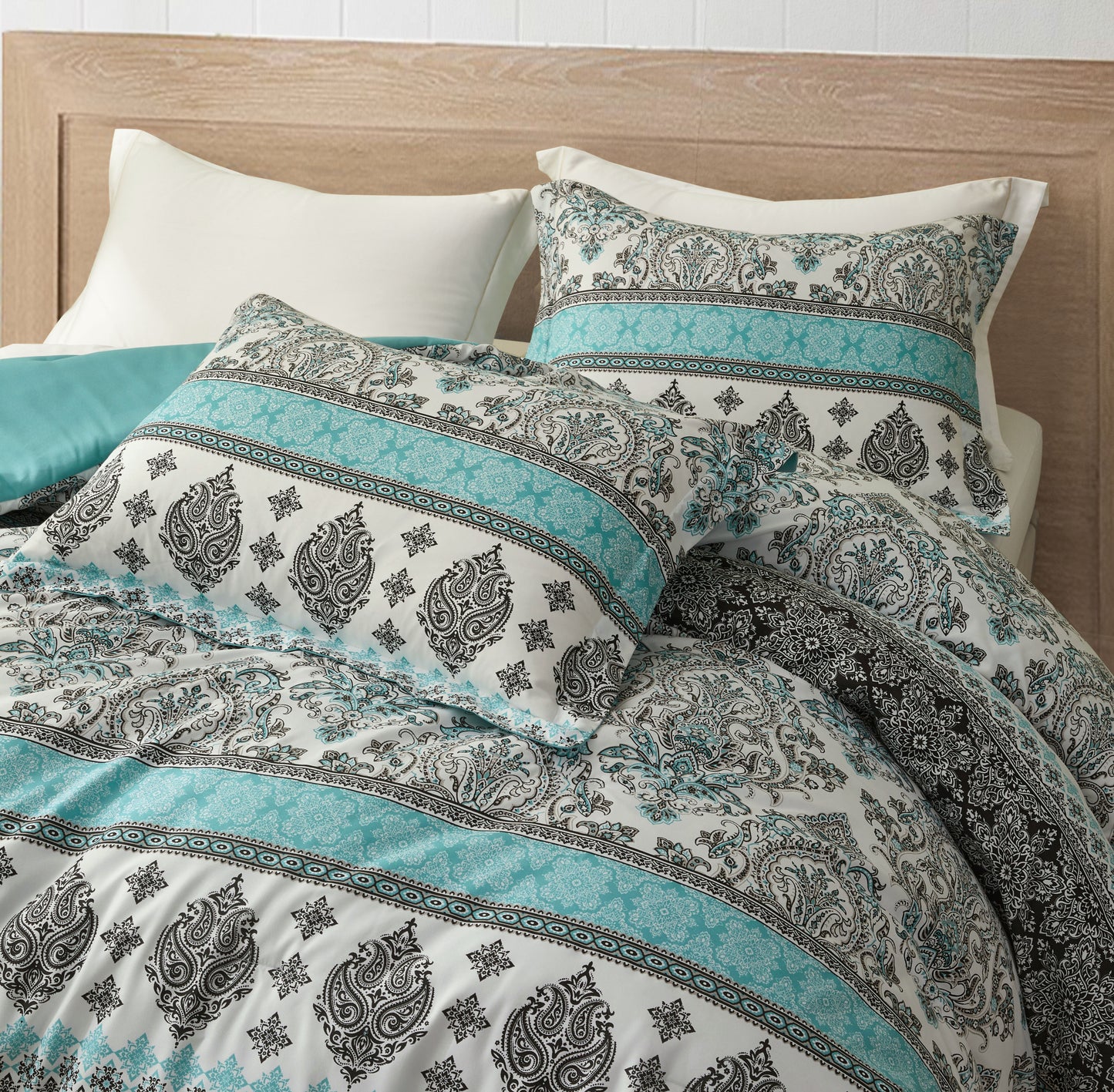 2/3-Piece Printed Pre-Washed Microfiber Lightweight Comforter Set