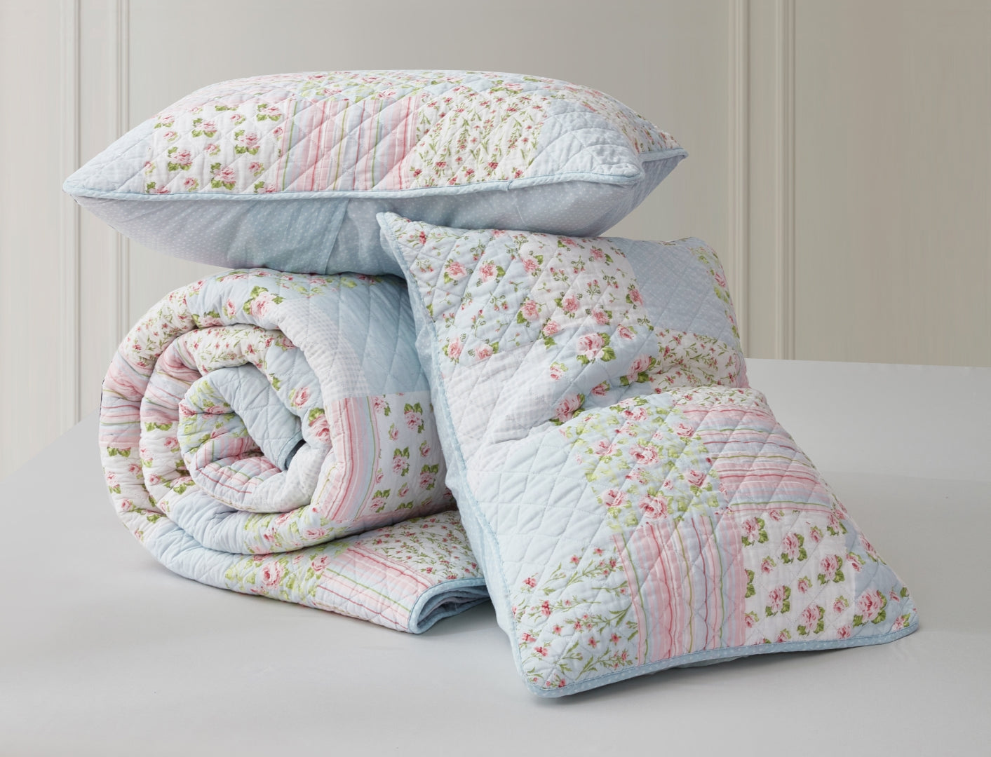 2/3-Piece Printed Lightweight Reversible Stone Washed Cotton Quilt Set