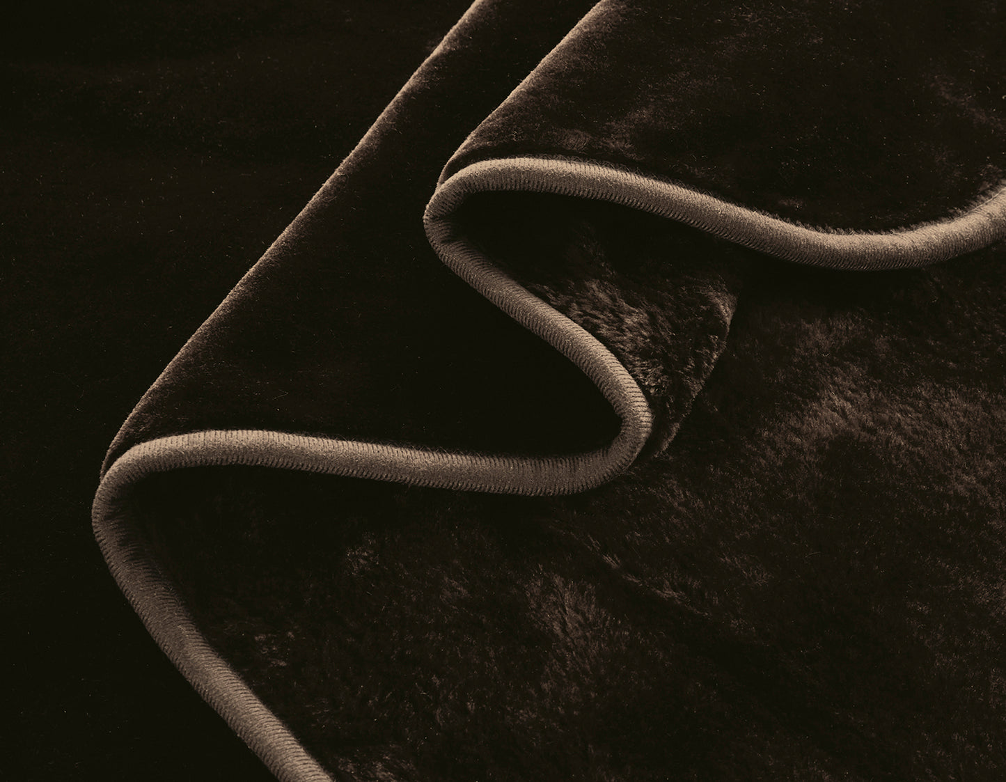 Heavy Thick Single Ply Korean Style Faux Mink Raschel Blanket