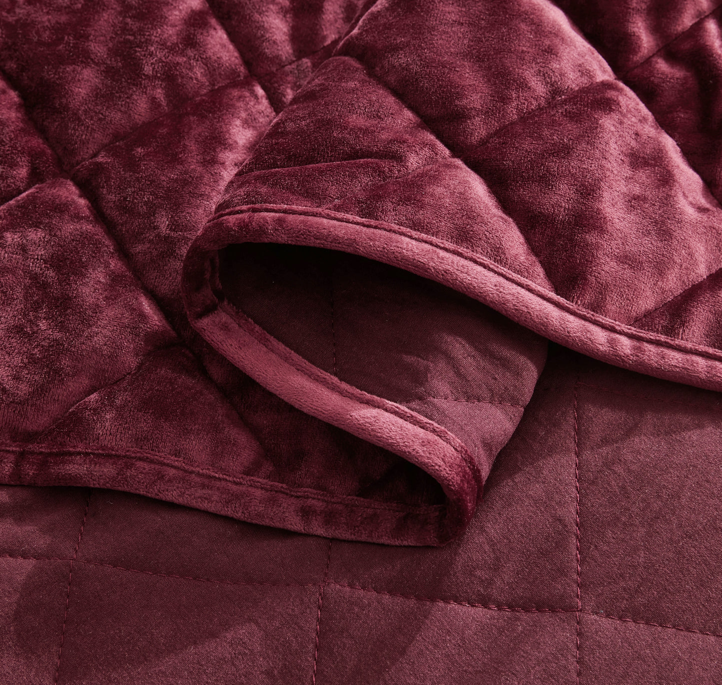 Lux Diamond Stitched Distressed Velvet Quilt Set