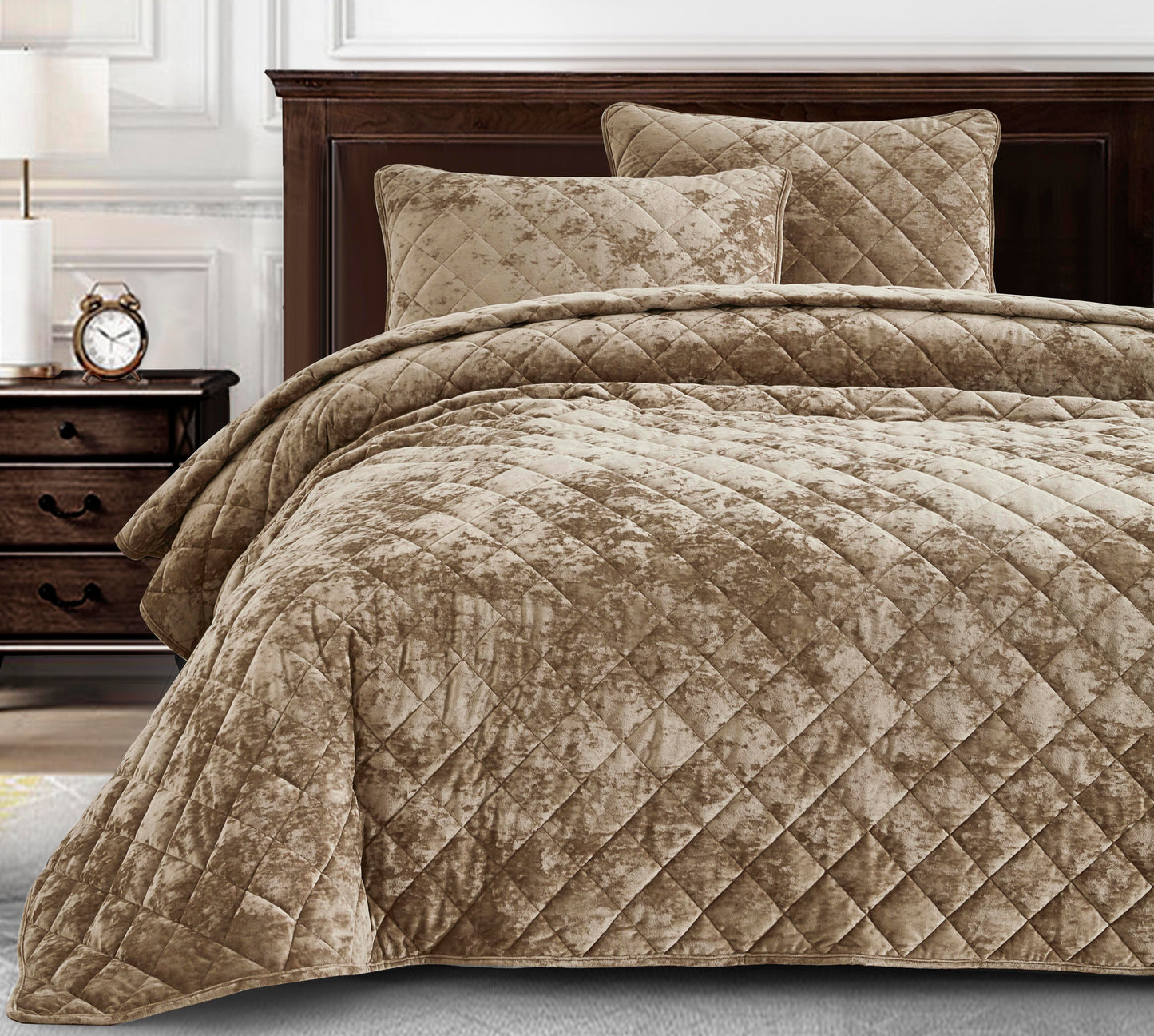 Lux Diamond Stitched Distressed Velvet Quilt Set