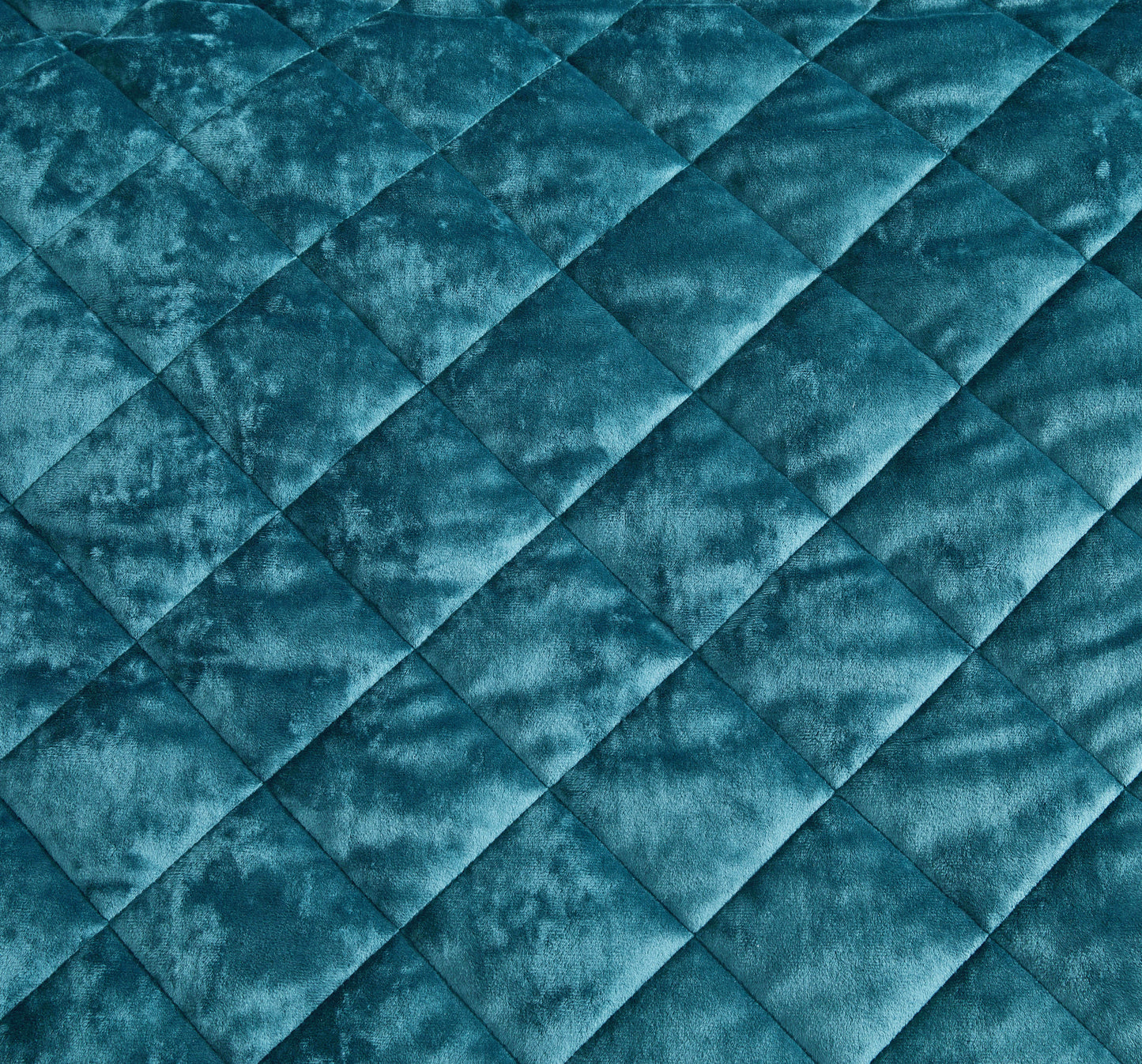 Lux Diamond Stitched Distressed Velvet Quilt Set