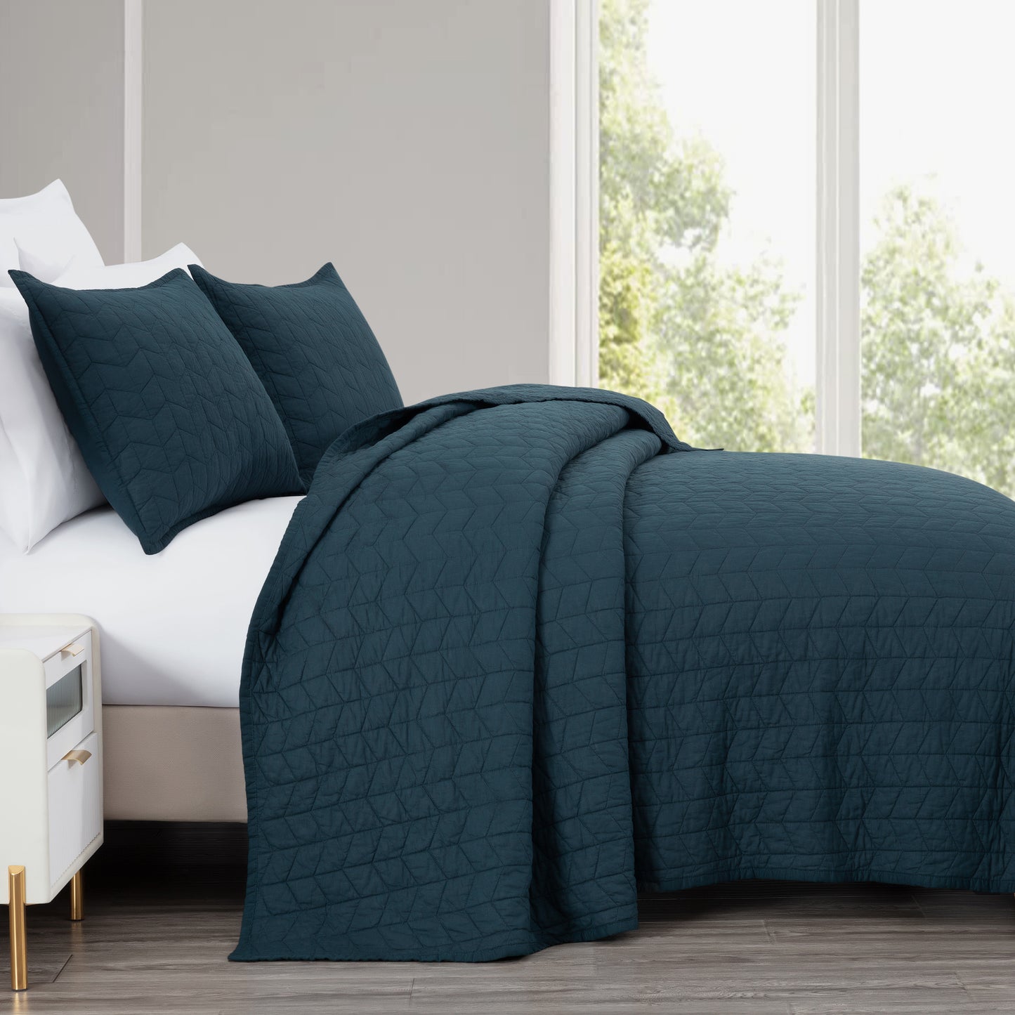 Madrid 3-Piece Herringbone Stitch Cotton Quilt Set