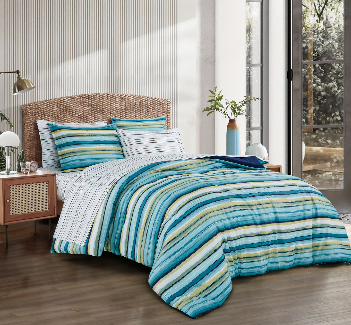 7-Piece Multicolor Printed Microfiber Bed in a Bag Comforter Set With Sheet Set