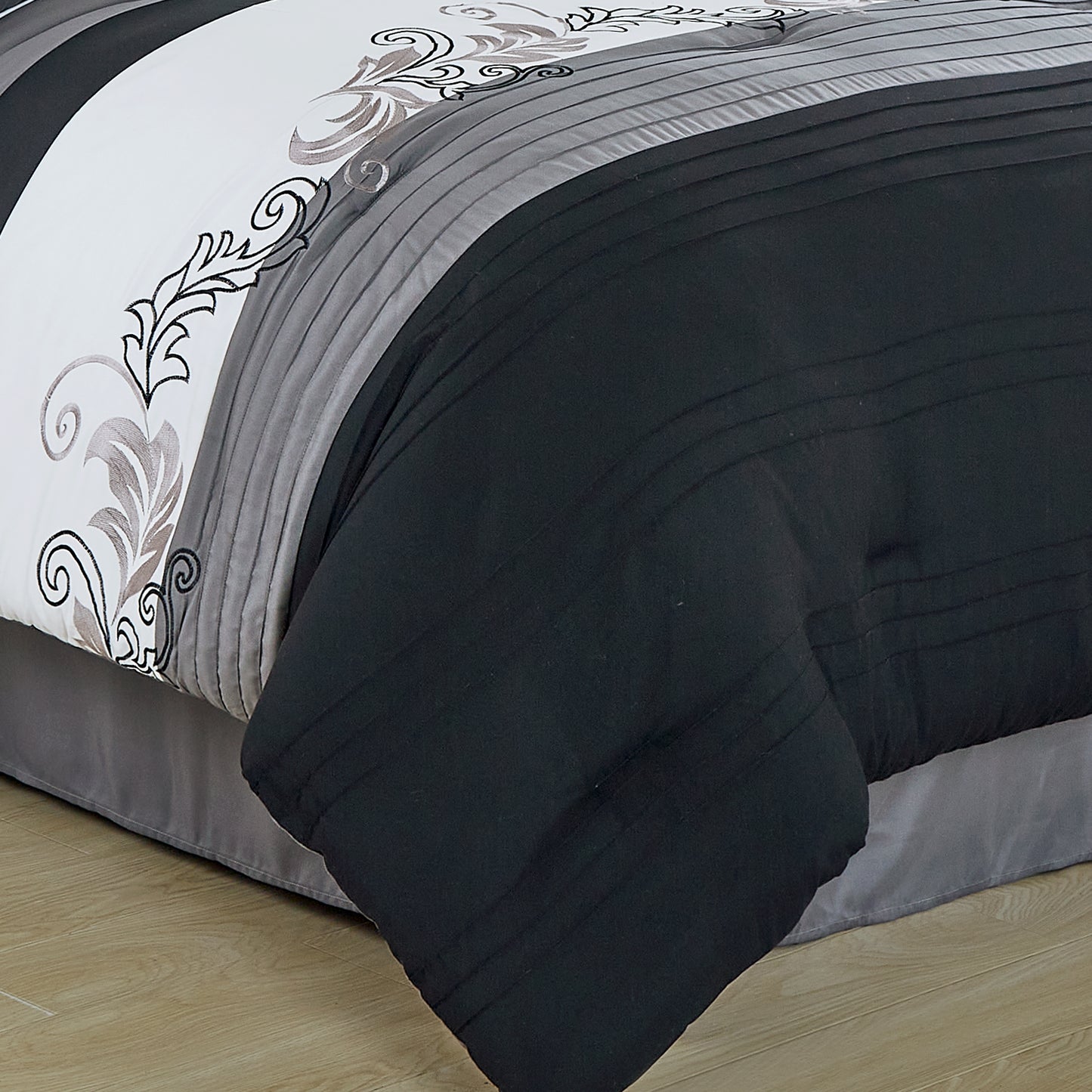 Napa 7-piece Luxury Leaves Scroll Embroidery Bedding Comforter Set