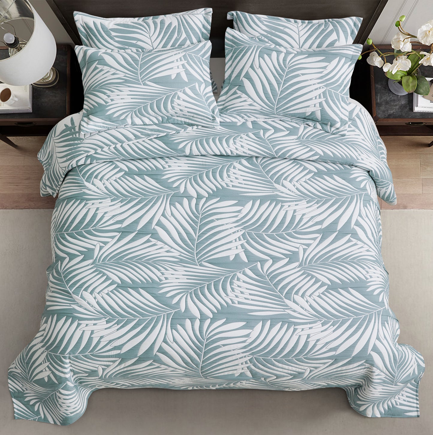 5-Piece Oversized Jacquard Matelasse Damask Pattern Lightweight Reversible Coverlet Set