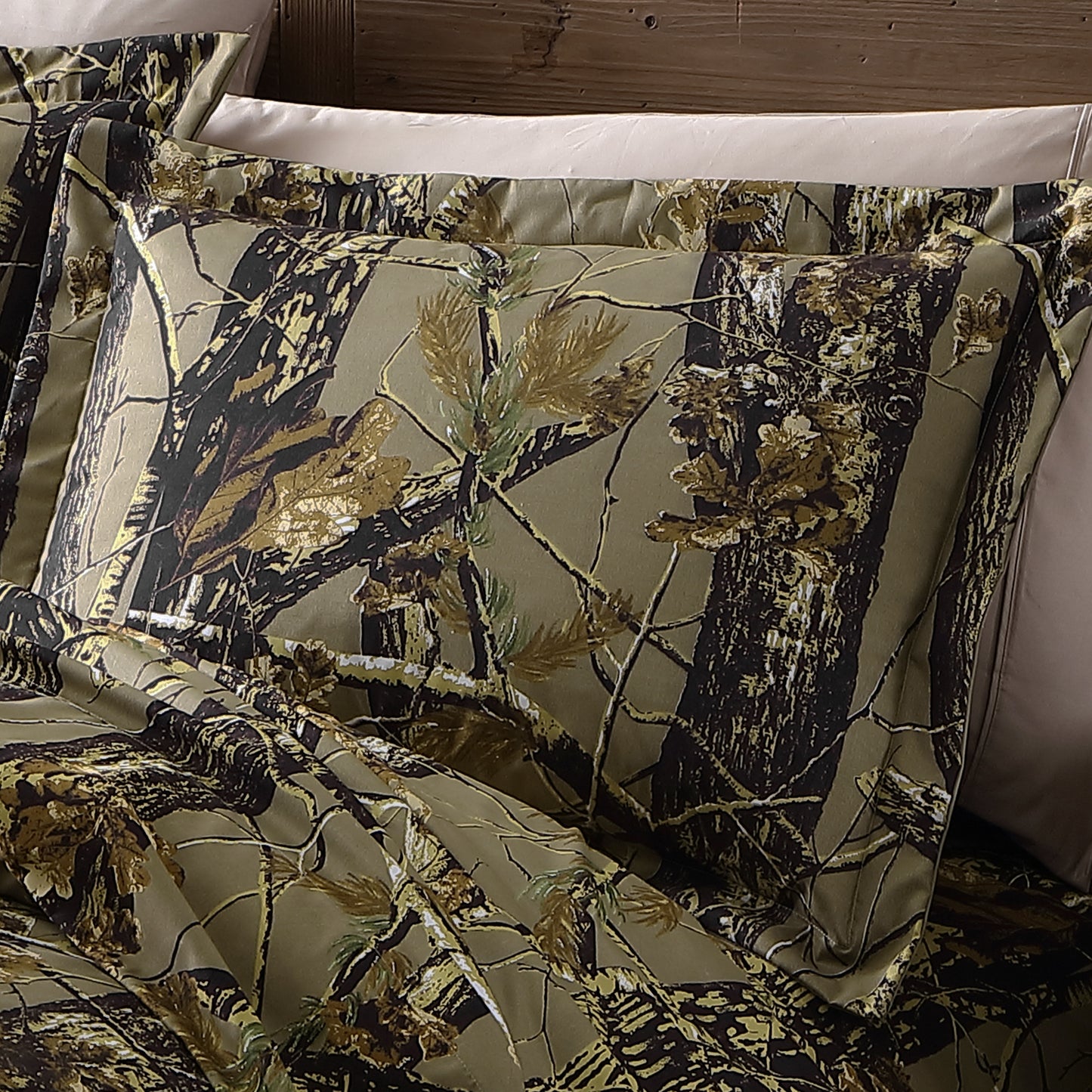 Salem 3-Piece Cabin Lodge Nature Camo Tree Leaves Printed Duvet Cover Set with Button Closure