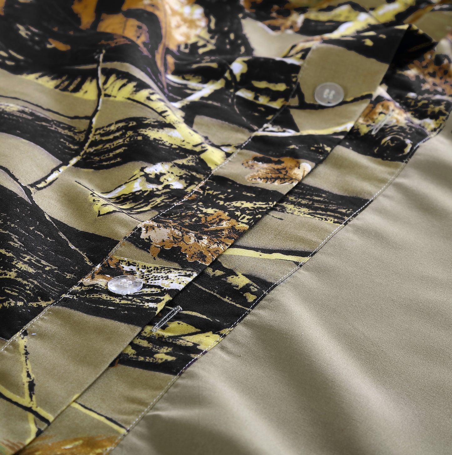 Salem 3-Piece Cabin Lodge Nature Camo Tree Leaves Printed Duvet Cover Set with Button Closure