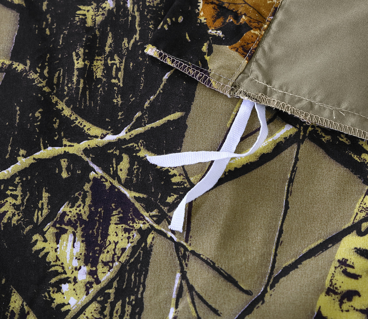 Salem 3-Piece Cabin Lodge Nature Camo Tree Leaves Printed Duvet Cover Set with Button Closure