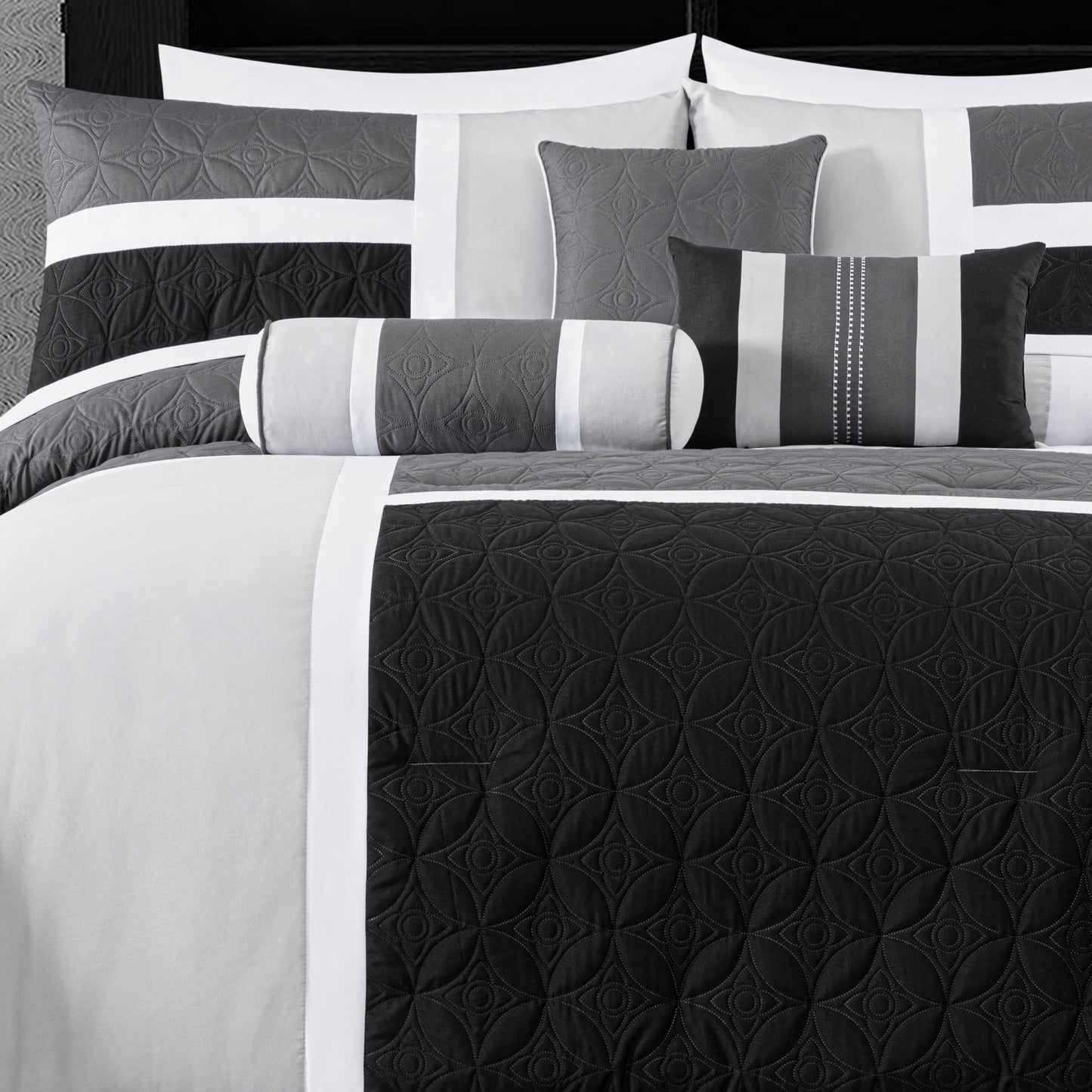 Upland 7-Piece Quilted Patchwork Comforter Set