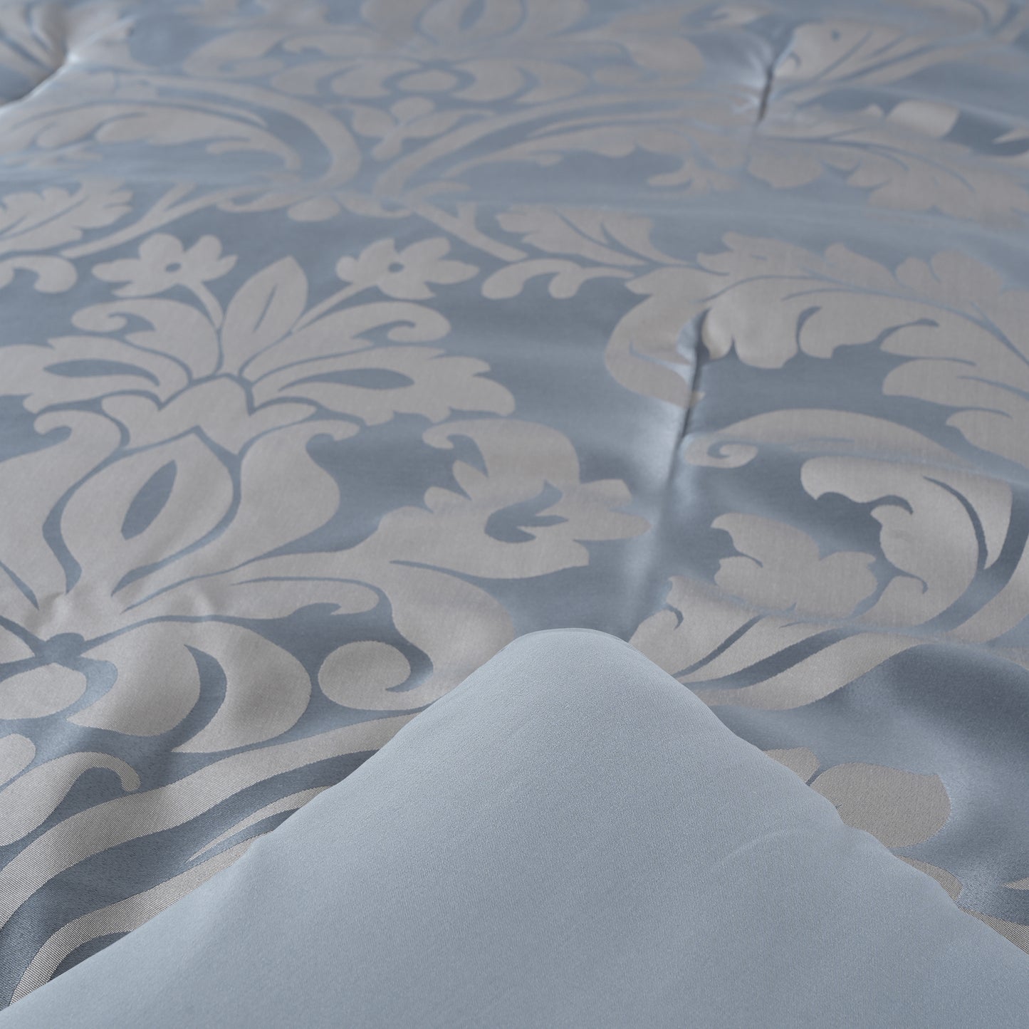 Valor 7-Piece Luxury Jacquard Floral Bed in a Bag Comforter Set