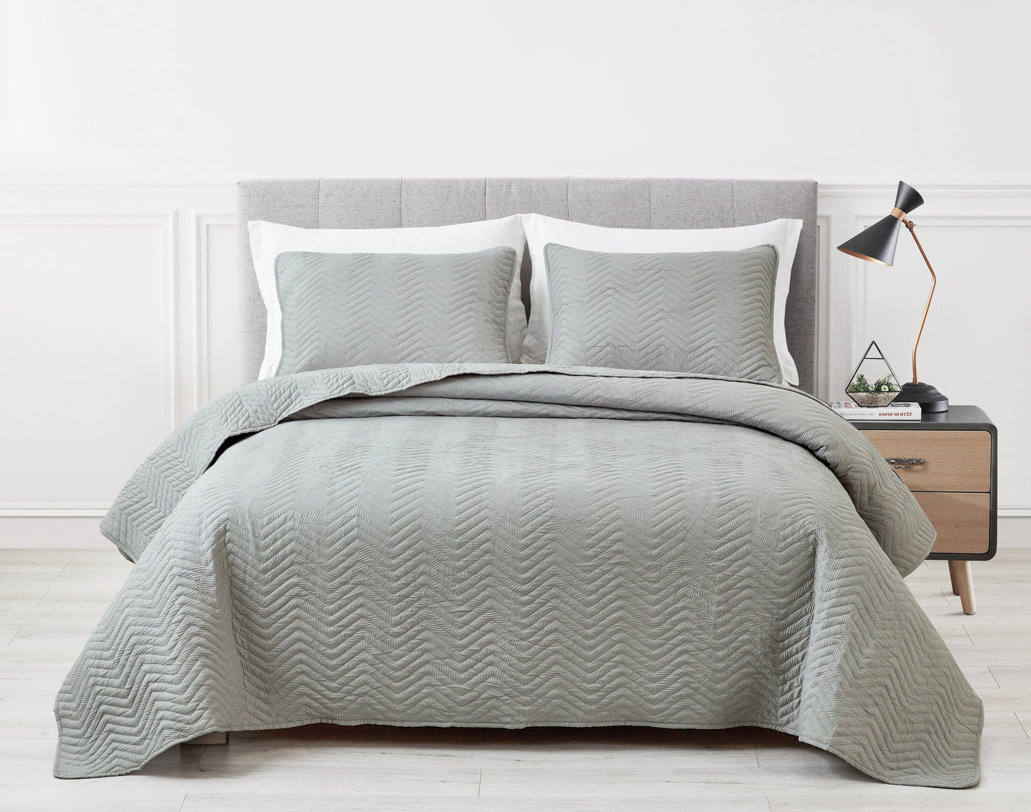 Weaver 3-Piece Zig Zag Microfiber Reversible Coverlet All Season Crinkle Textured Quilt Set