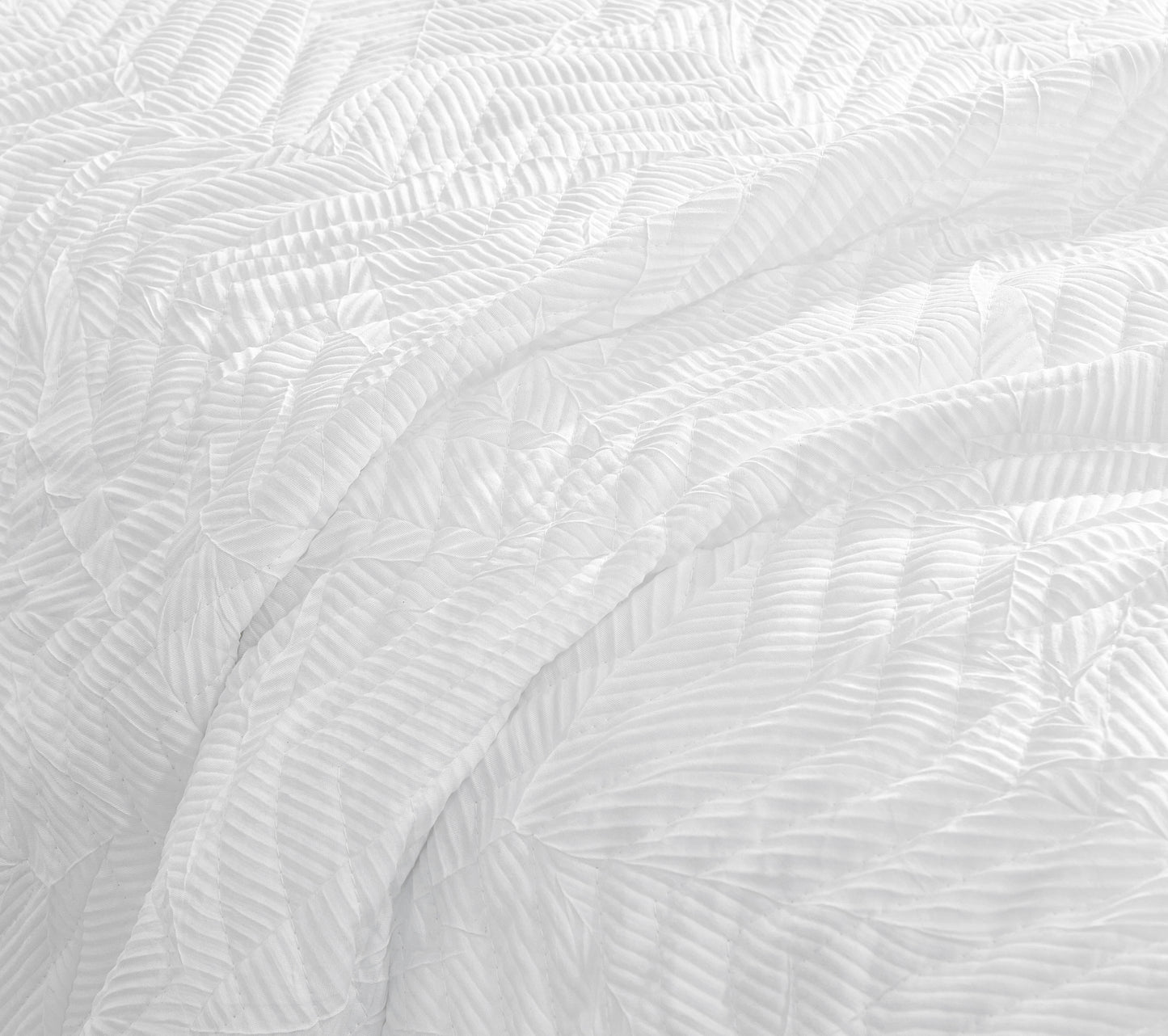 Weaver 3-Piece Zig Zag Microfiber Reversible Coverlet All Season Crinkle Textured Quilt Set