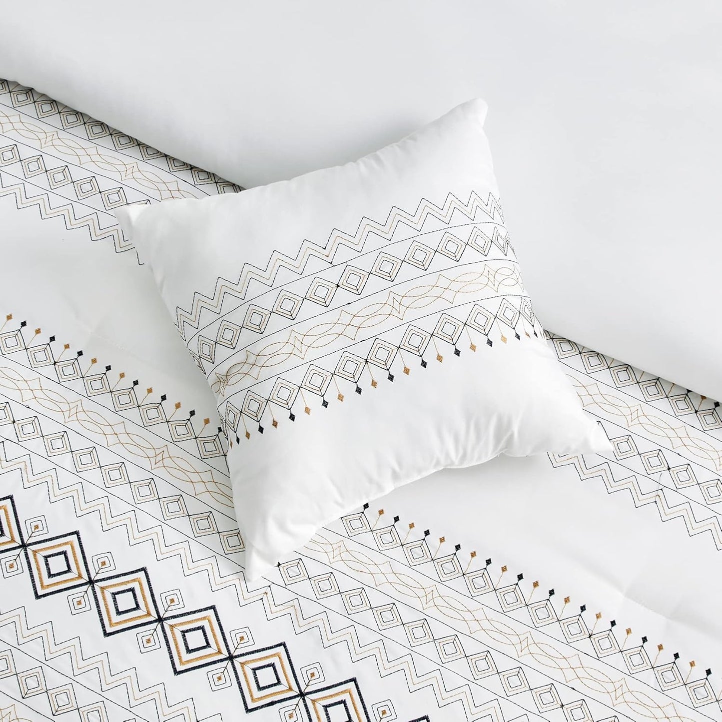 Hart 7-Piece Southwestern Boho Geometric Embroidery Lightweight Comforter Set