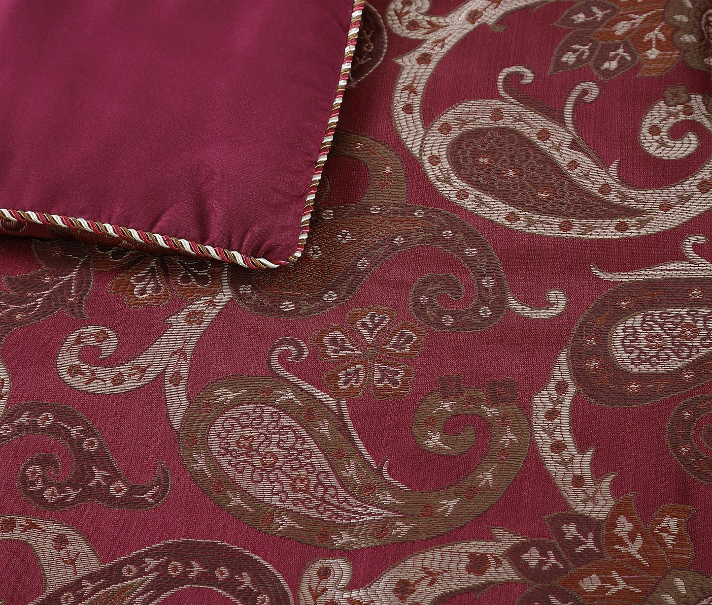 Adelle 7-Piece Paisley Jacquard Embroidered Comforter