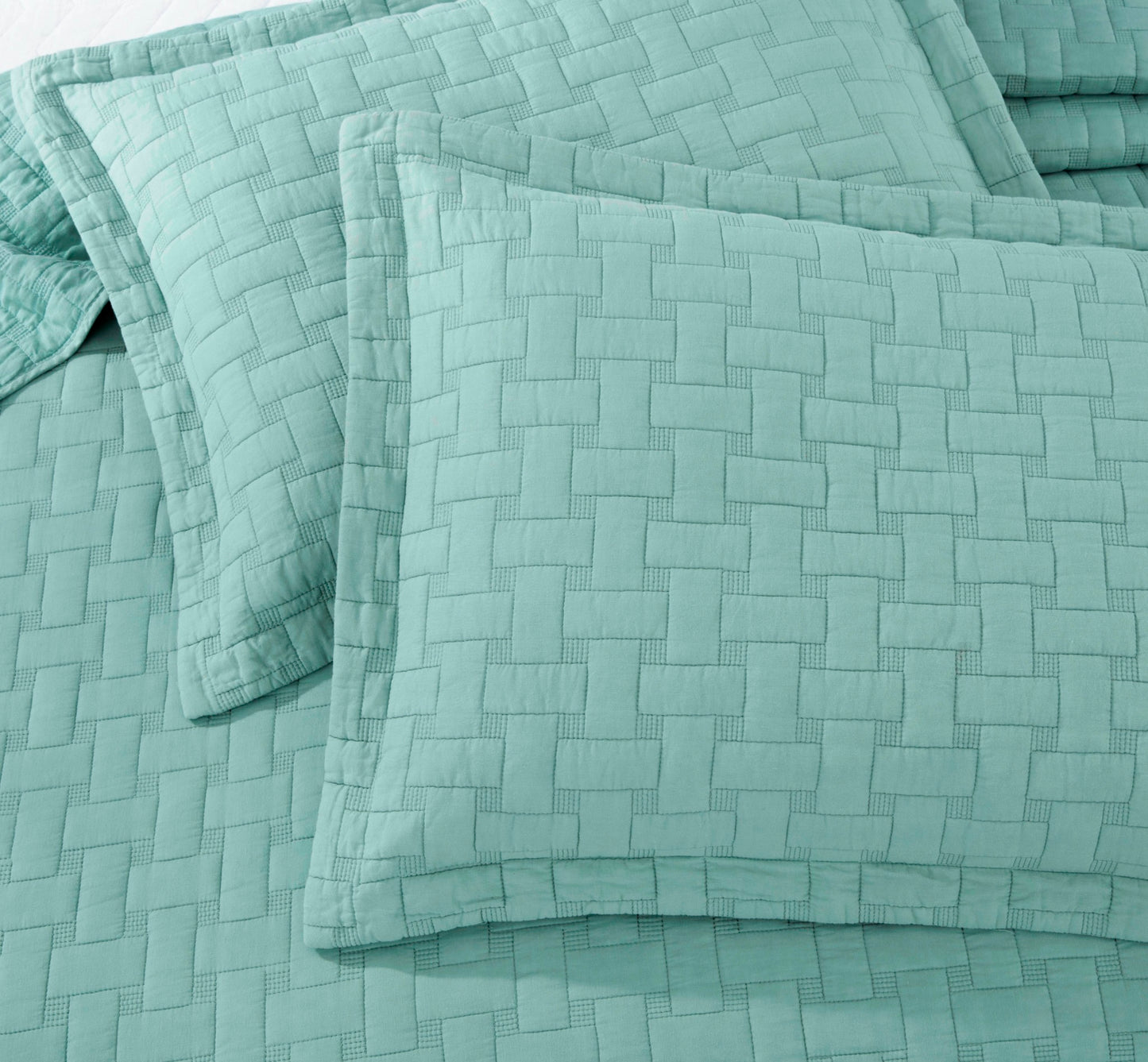 Vert 3-Piece Basketweave Stitch Pre-Washed Cotton Quilt Set