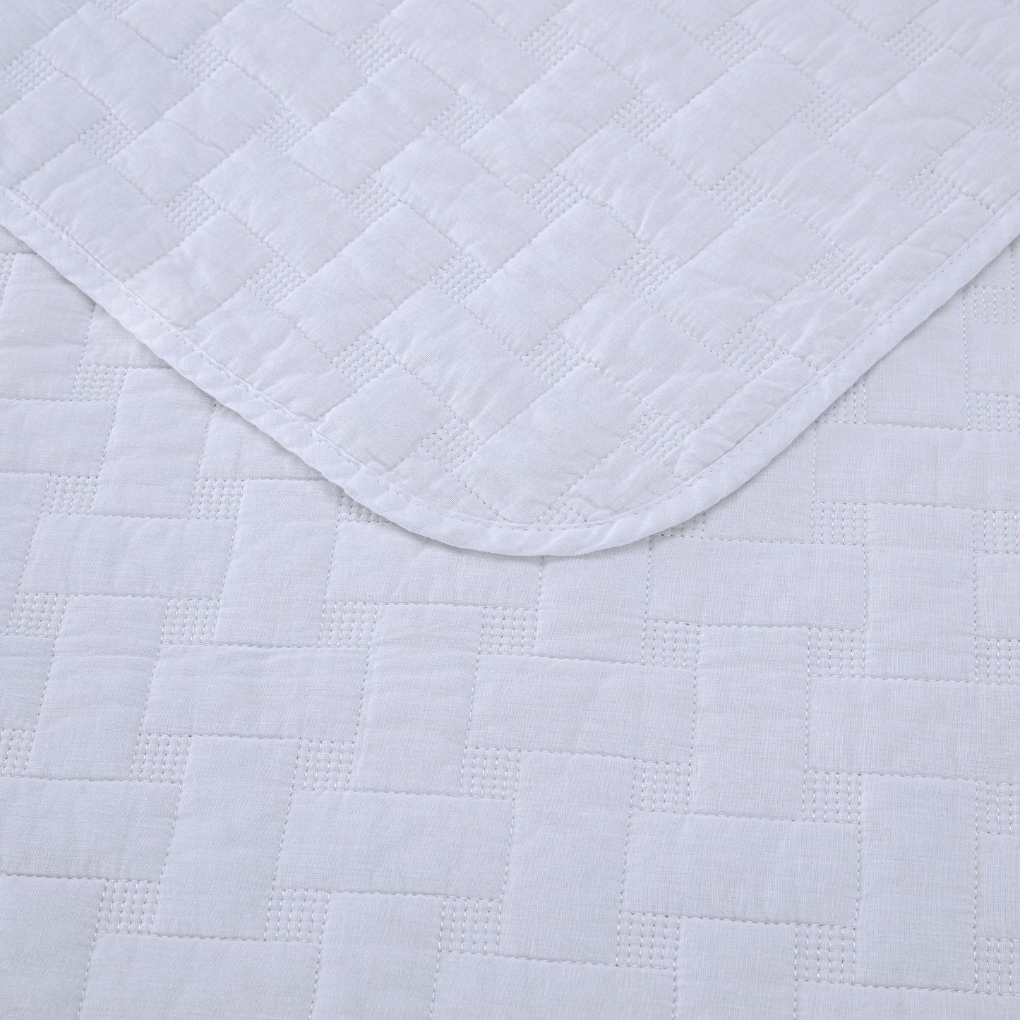 Vert 3-Piece Basketweave Stitch Pre-Washed Cotton Quilt Set